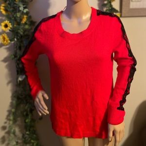 Long sleeve red and black embroidered floral shirt ♥️🦋